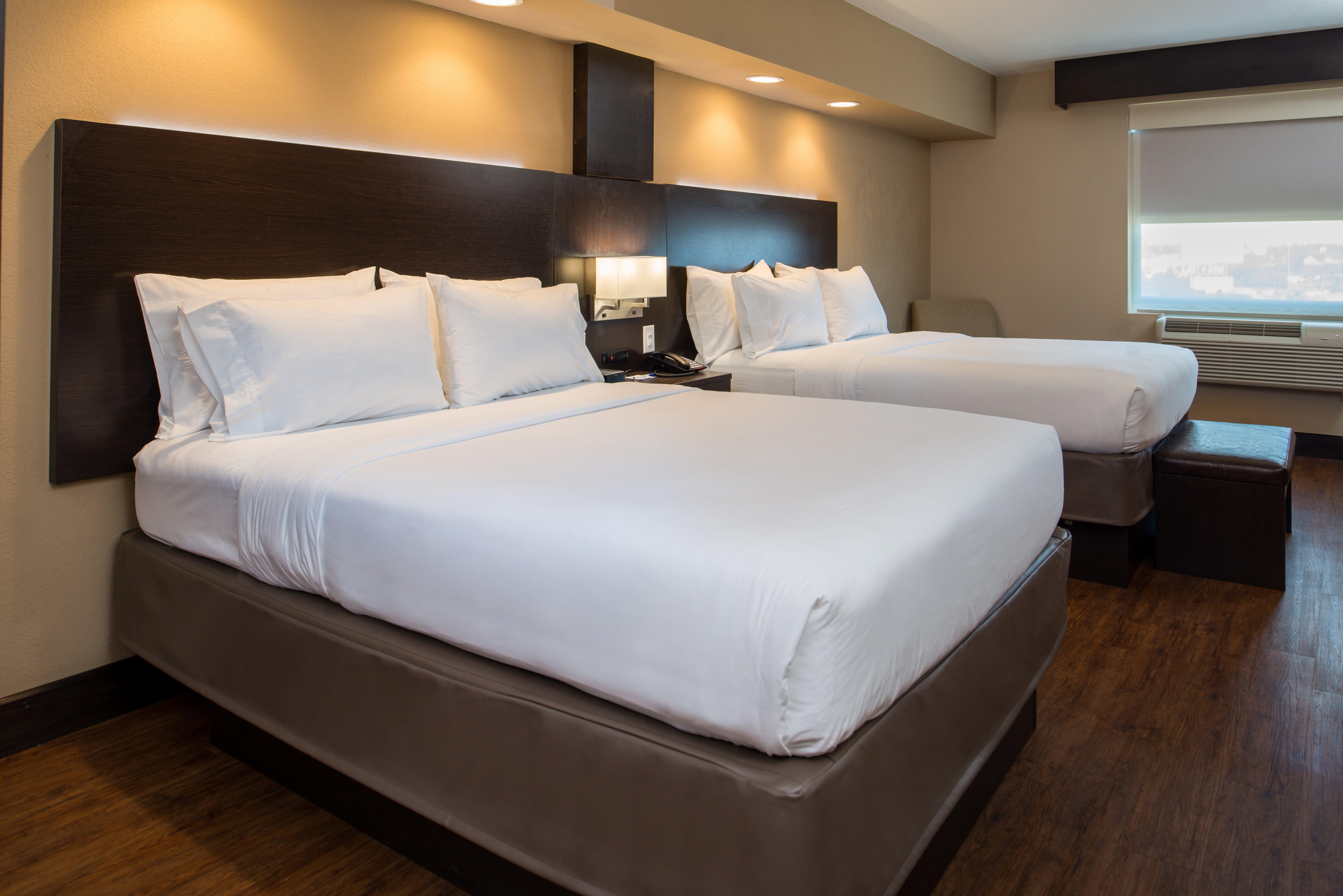 Holiday Inn Express & Suites San Antonio Medical - Six Flags By Ihg Экстерьер фото