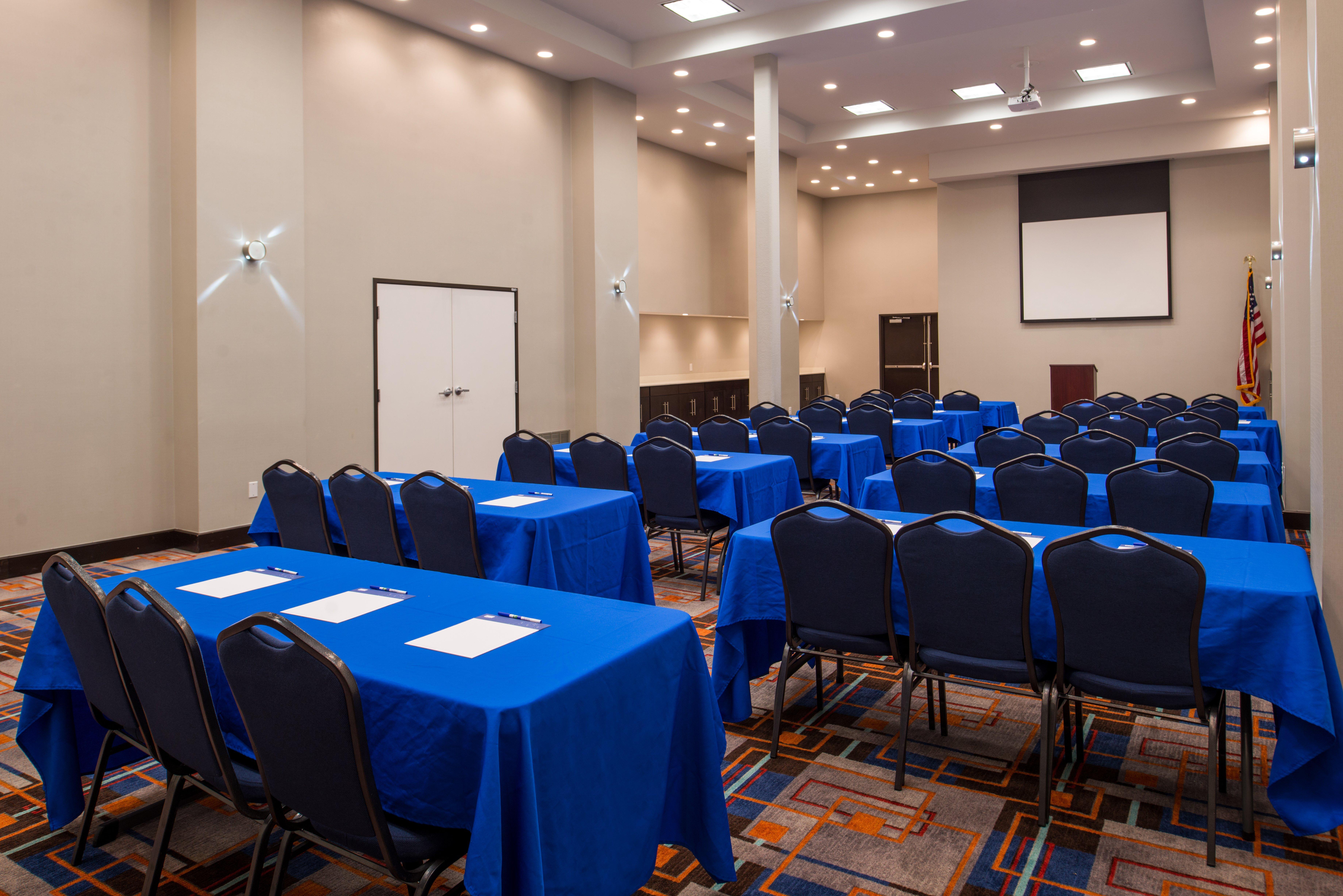 Holiday Inn Express & Suites San Antonio Medical - Six Flags By Ihg Экстерьер фото