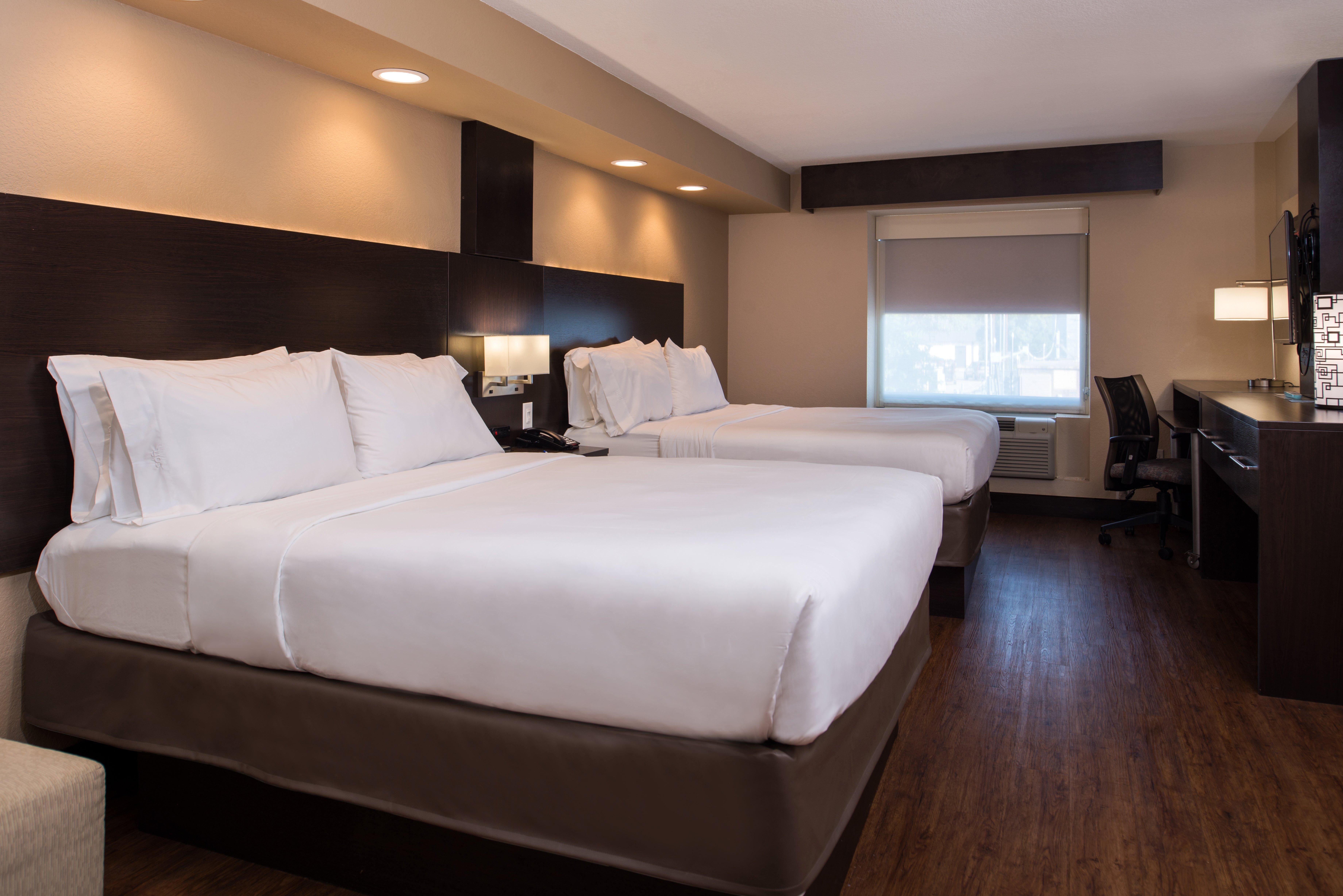 Holiday Inn Express & Suites San Antonio Medical - Six Flags By Ihg Экстерьер фото