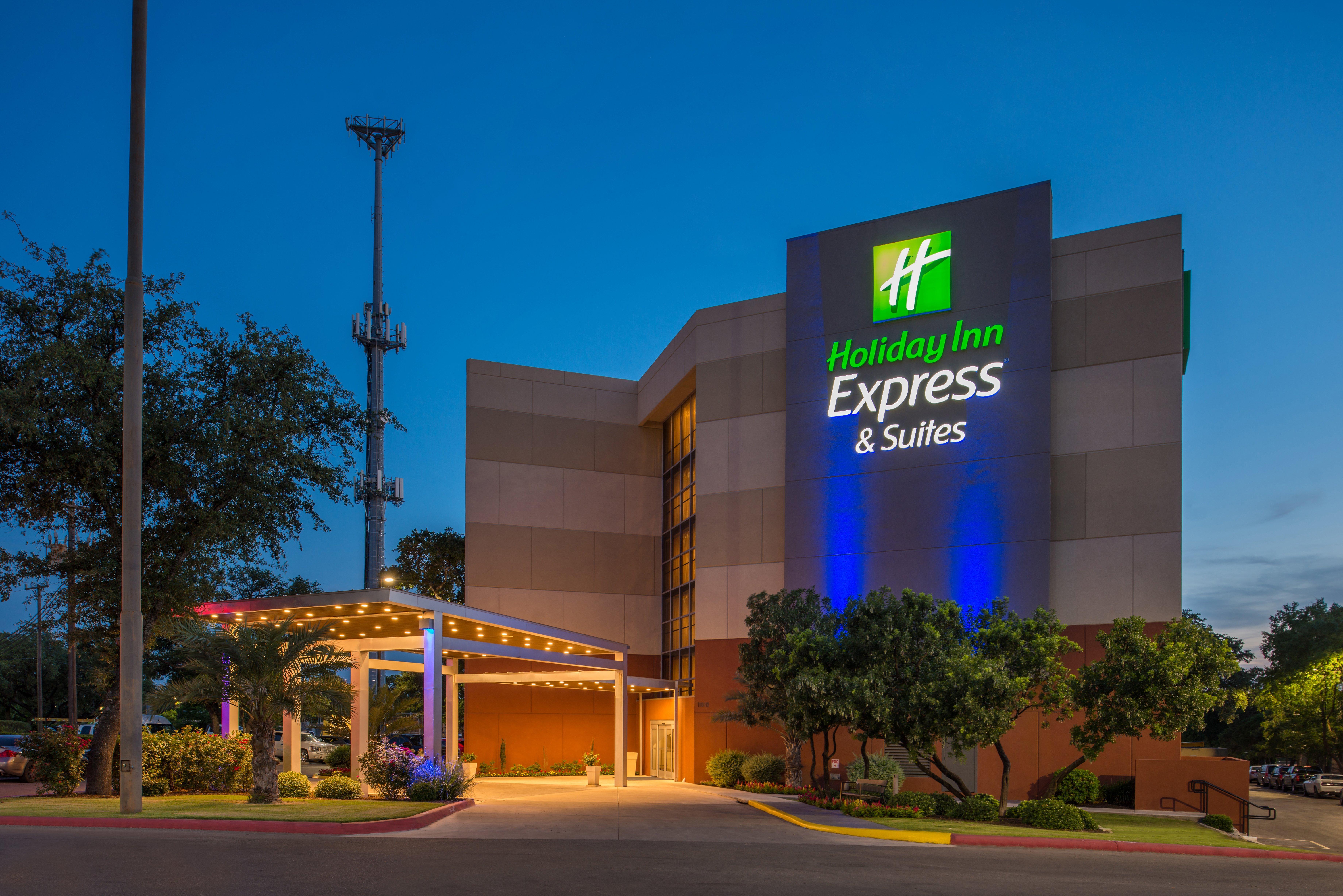 Holiday Inn Express & Suites San Antonio Medical - Six Flags By Ihg Экстерьер фото