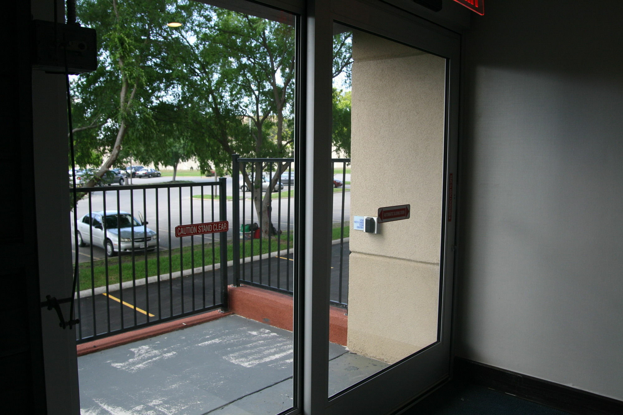 Holiday Inn Express & Suites San Antonio Medical - Six Flags By Ihg Экстерьер фото